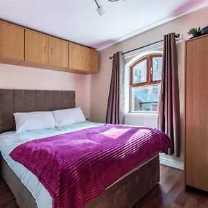 https://call-lane-wonderful-2-bedroom-next-to-river-close-to.yorkshirehotels.net