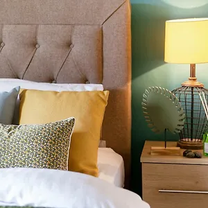https://stunning-cambridge-cottage-free-parking.cambridgehotelsuk.com